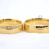 Alianças Levemente Boleadas em Ouro 18k com 15 Brilhantes - Image 3