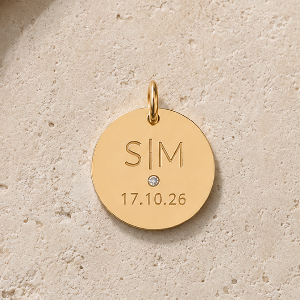Pingente Personalizado com Monograma de Casamento - Ouro18k e Brilhante - 1,6cm - Imagem 3
