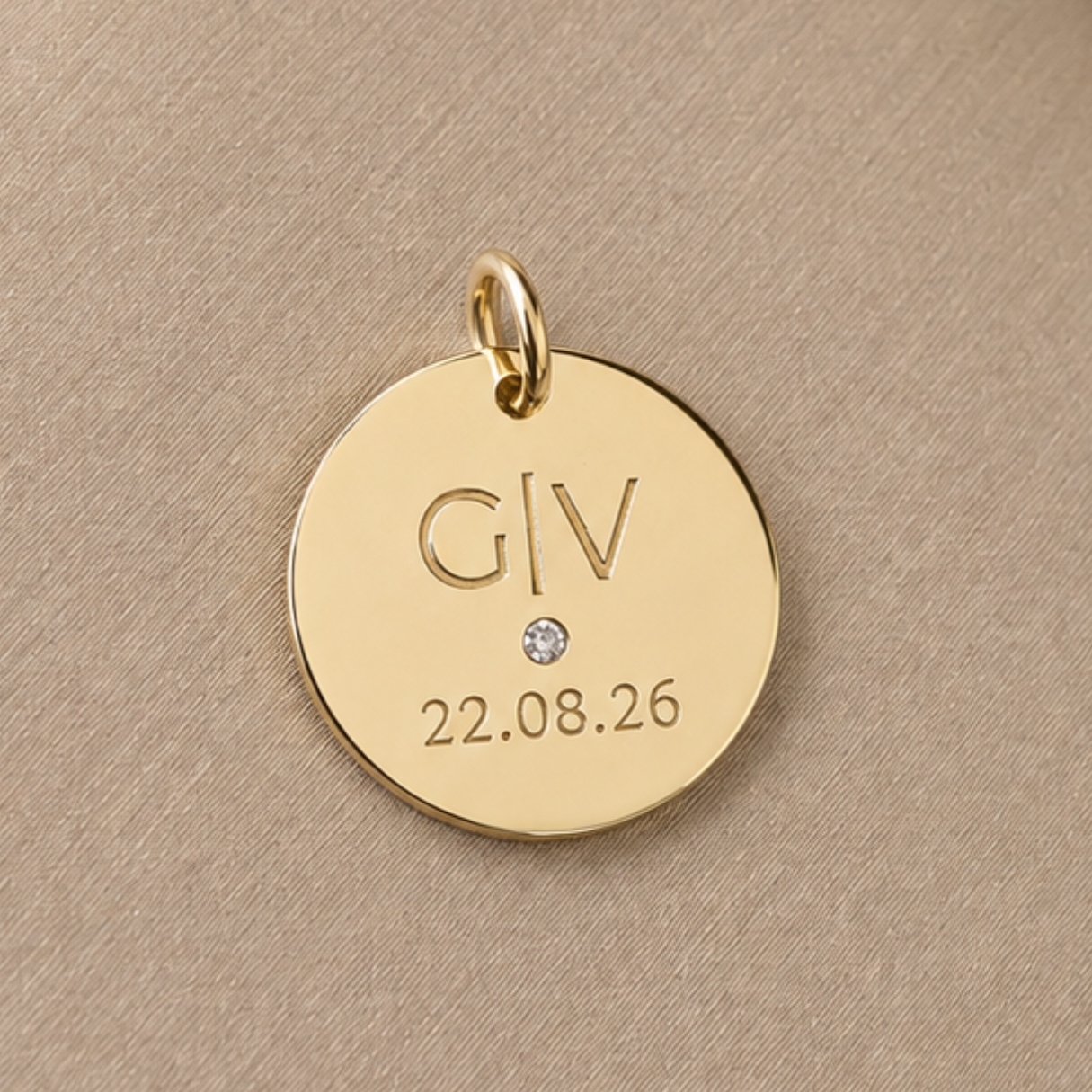 Pingente Personalizado com Monograma de Casamento - Ouro18k e Brilhante - 1,6cm - Imagem 2